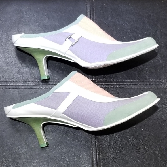 DONALD J PLINER Heels (Size 7.5 W/6.0 Youths) - Picture 15 of 15